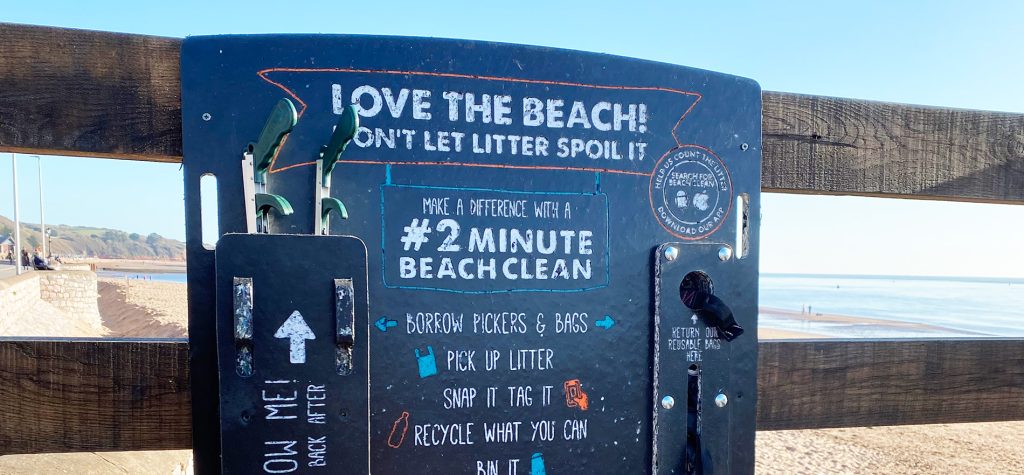 2 minute beach clean